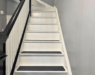 548 Radnor Avenue - Photo Thumbnail 14