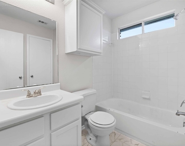 112 Ames Cv - Photo Thumbnail 12