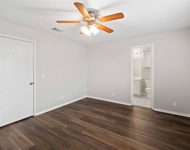 112 Ames Cv - Photo Thumbnail 11