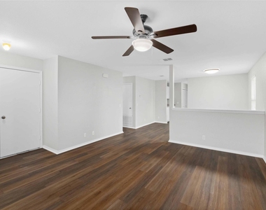 112 Ames Cv - Photo Thumbnail 2