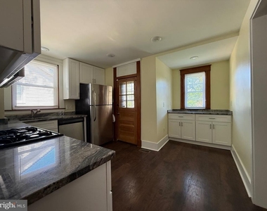 4007 Bateman Avenue - Photo Thumbnail 5