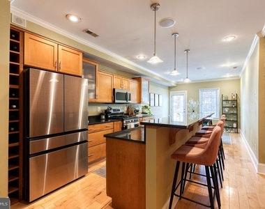 908 S Linwood Avenue - Photo Thumbnail 5