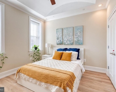 908 S Linwood Avenue - Photo Thumbnail 13