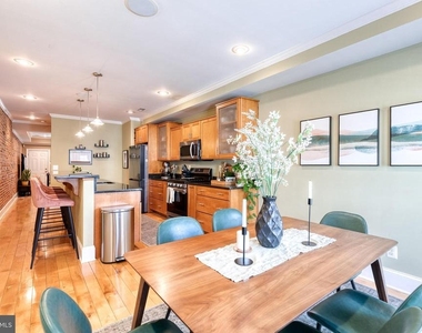 908 S Linwood Avenue - Photo Thumbnail 7