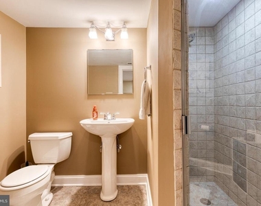 908 S Linwood Avenue - Photo Thumbnail 14