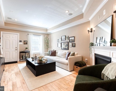 908 S Linwood Avenue - Photo Thumbnail 4