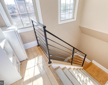 908 S Linwood Avenue - Photo Thumbnail 18