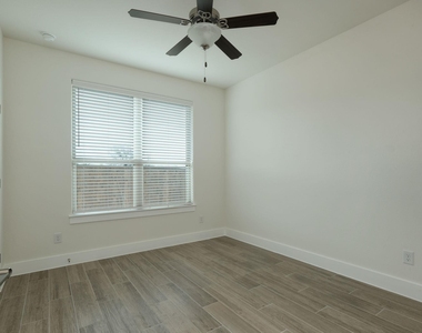436 Parkline Dr - Photo Thumbnail 11