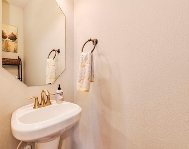 16101 Mcaloon Way - Photo Thumbnail 19