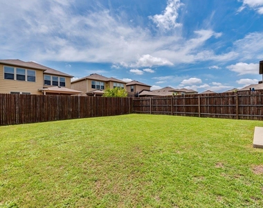 16101 Mcaloon Way - Photo Thumbnail 23