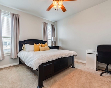 16101 Mcaloon Way - Photo Thumbnail 14