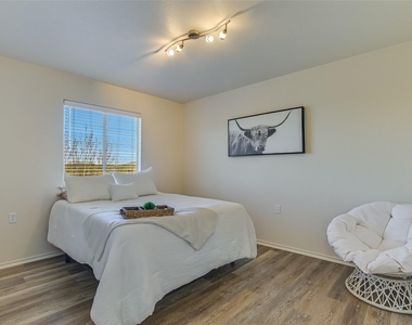 5516 Rayburn Ln - Photo Thumbnail 12