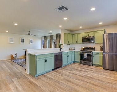 5516 Rayburn Ln - Photo Thumbnail 5