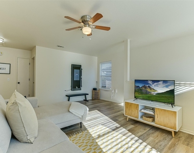 5516 Rayburn Ln - Photo Thumbnail 11