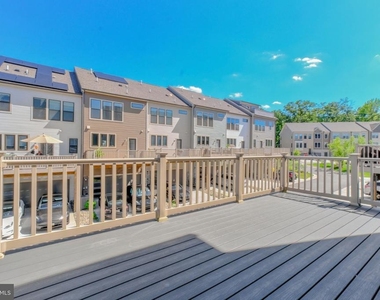 3336 Cormorant Drive - Photo Thumbnail 14