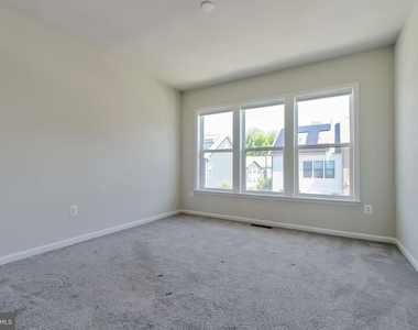 3336 Cormorant Drive - Photo Thumbnail 11