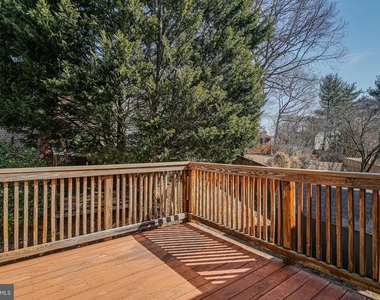 510 Retford Drive - Photo Thumbnail 11