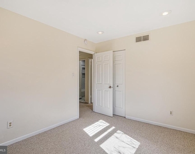 510 Retford Drive - Photo Thumbnail 18