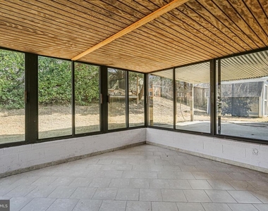 510 Retford Drive - Photo Thumbnail 30