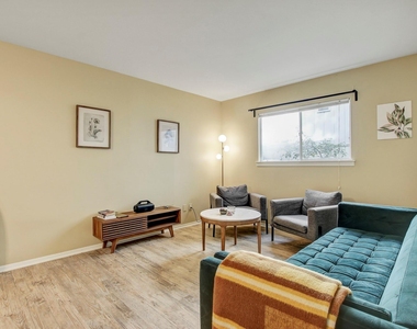 803 W 28th St - Photo Thumbnail 1