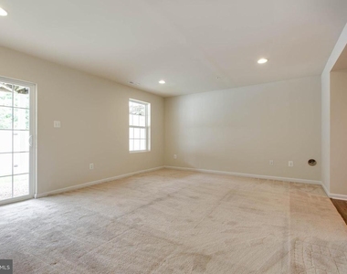 1022 Linden Drive - Photo Thumbnail 44