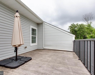 1022 Linden Drive - Photo Thumbnail 41