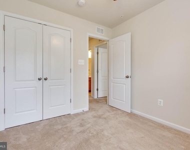 1022 Linden Drive - Photo Thumbnail 33