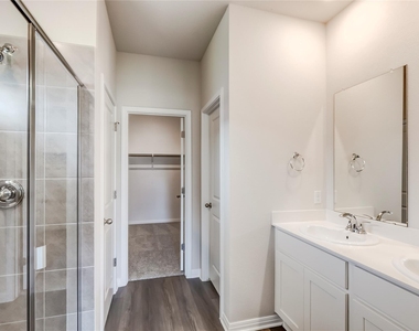 4905 Hazelnut Ln - Photo Thumbnail 20
