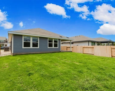4905 Hazelnut Ln - Photo Thumbnail 29