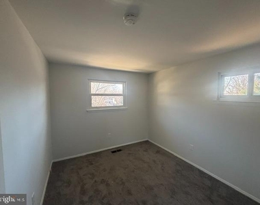 7997 Nolcrest Road - Photo Thumbnail 7