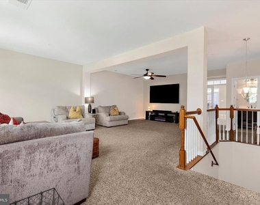364 Chessington Drive - Photo Thumbnail 7