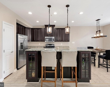 364 Chessington Drive - Photo Thumbnail 16