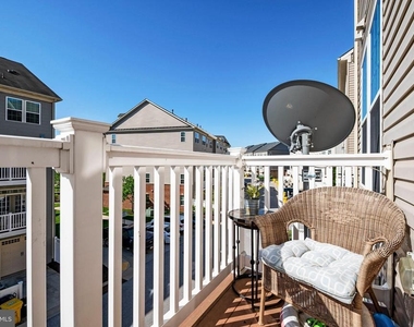 364 Chessington Drive - Photo Thumbnail 22