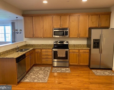 8535 Veterans Highway - Photo Thumbnail 4