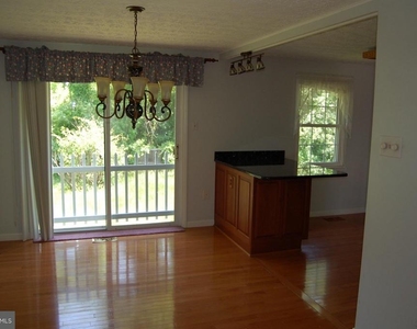 1818 Montreal Road - Photo Thumbnail 2