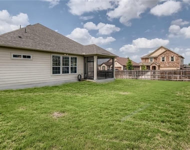 303 White River Dr - Photo Thumbnail 24