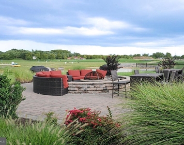 12001 Old Vine Boulevard - Photo Thumbnail 28