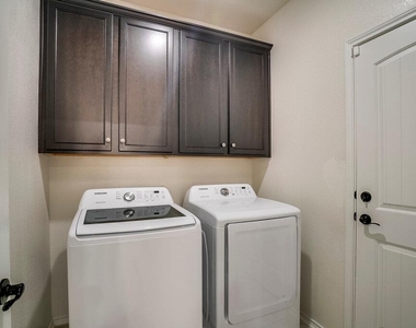 516 Ayinger Ln - Photo Thumbnail 16