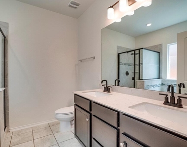 516 Ayinger Ln - Photo Thumbnail 9