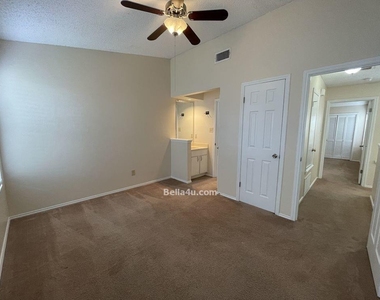 512 Eberhart Ln - Photo Thumbnail 11