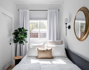 1210 Brentwood St - Photo Thumbnail 5
