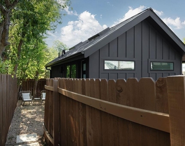 1210 Brentwood St - Photo Thumbnail 11