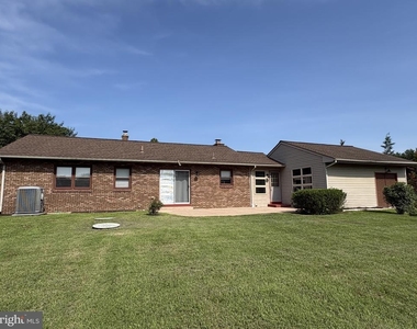 504 Red Oak Drive - Photo Thumbnail 26