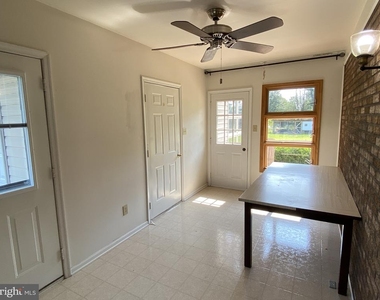 504 Red Oak Drive - Photo Thumbnail 9