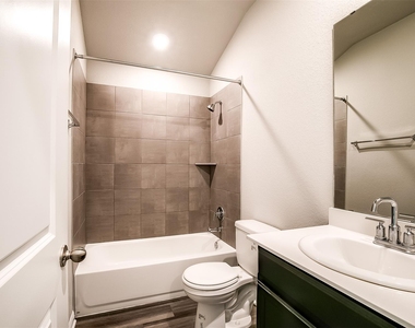 1601 Longhorn Ranch Dr - Photo Thumbnail 20