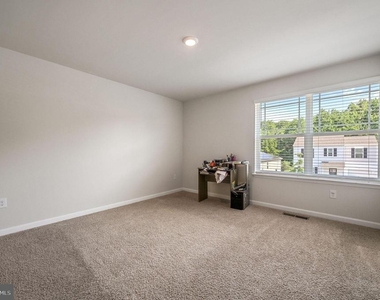 387 Mardella Drive - Photo Thumbnail 16