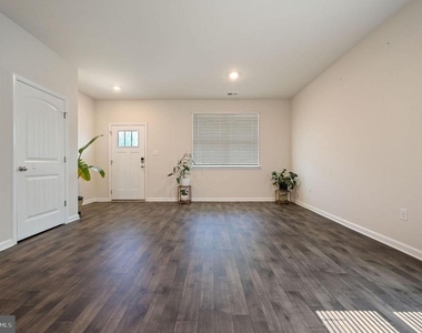 387 Mardella Drive - Photo Thumbnail 3
