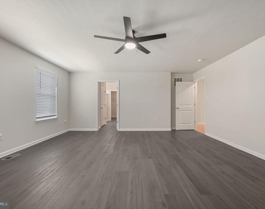 387 Mardella Drive - Photo Thumbnail 12