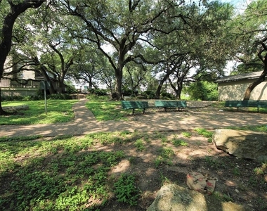 12166 Metric Blvd - Photo Thumbnail 25