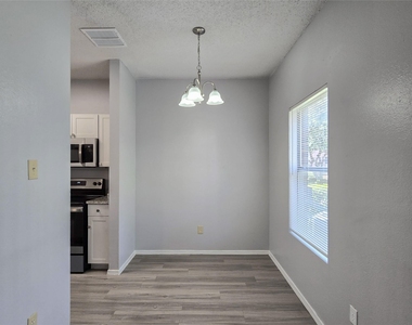12166 Metric Blvd - Photo Thumbnail 4